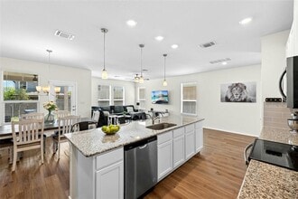 Building Photo - 1124 Aronia Ln
