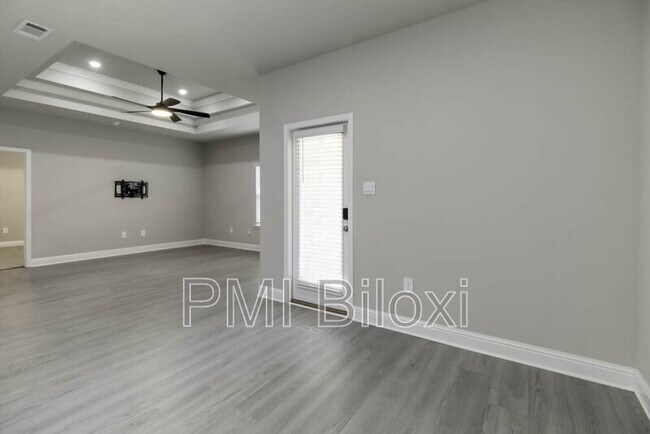 Building Photo - 84 Saltmeadow Cir