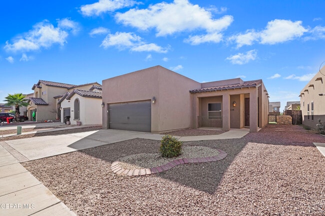 Building Photo - 13538 Lawkland St