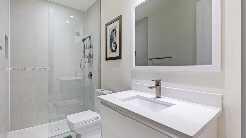 Building Photo - 6611 NW 105th Pl