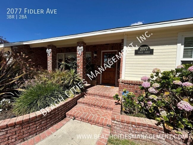 Building Photo - 2077 Fidler Ave