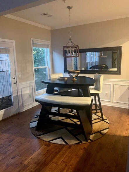 Dining Space - 1624 Caswell Pkwy
