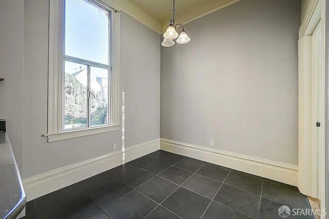 Building Photo - 1241 Fulton St