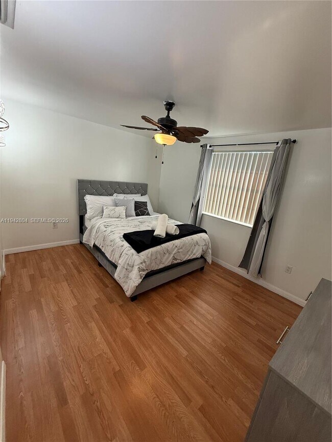 Building Photo - 1450 NW 129th Ave