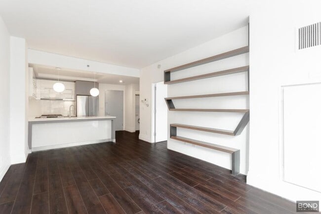 Primary Photo - 1 bedroom in BROOKLYN NY 11211