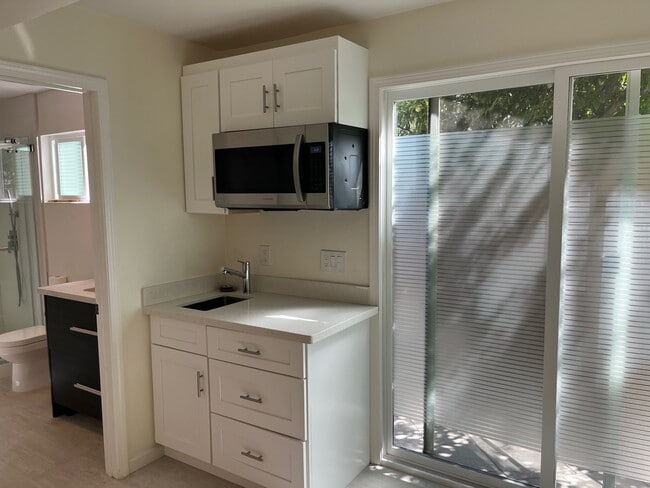 Building Photo - 4512 Darcelle Dr