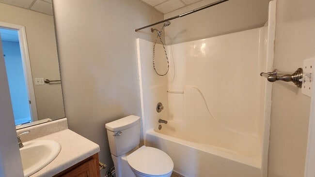 Building Photo - $500 off the first month