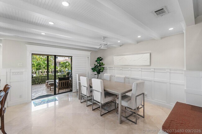 Building Photo - 1109 Bel Air Dr