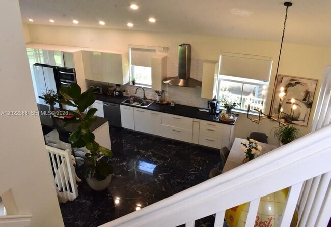 Building Photo - 5273 SW 158th Ave