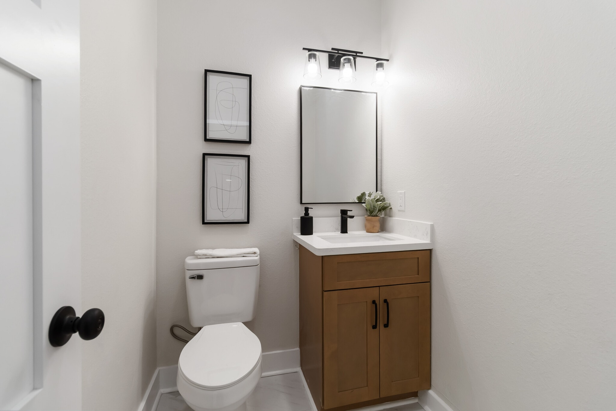 Building Photo - 237 Carle Ave