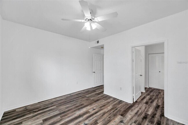 Building Photo - 9602 Lake Chase Island Way