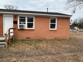 Building Photo - 2922 Chestnut St