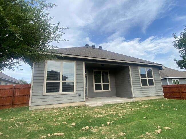 Building Photo - 3 BEDROOM, PLUS OFFICE, BELTON ISD