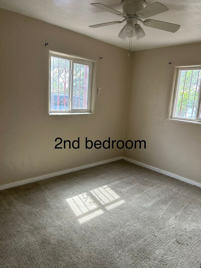 Building Photo - 2534 Cagua Dr NE