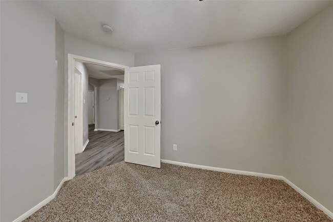 Building Photo - 20311 Longspring Dr