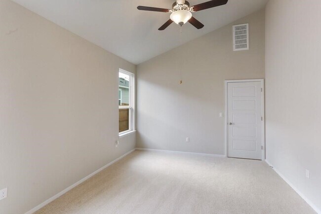 Building Photo - 11617 American Mustang Lp