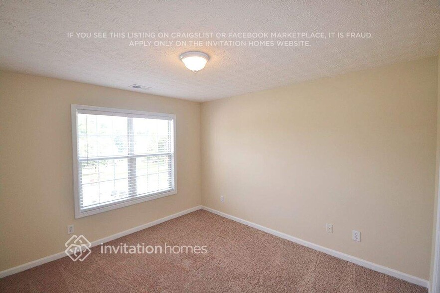 Building Photo - 212 Cheshire Ct