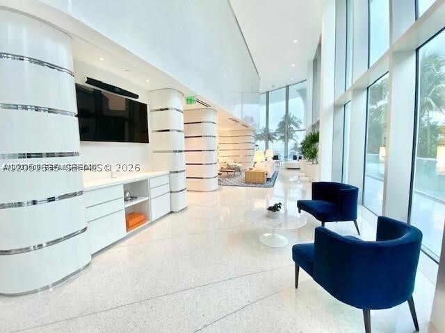 Building Photo - 16901 Collins Ave