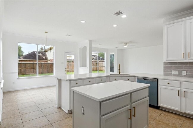 Building Photo - 6314 Canyon Chase Dr