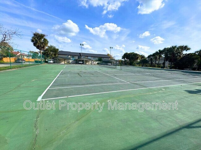 Building Photo - 1742 Potomac Ct