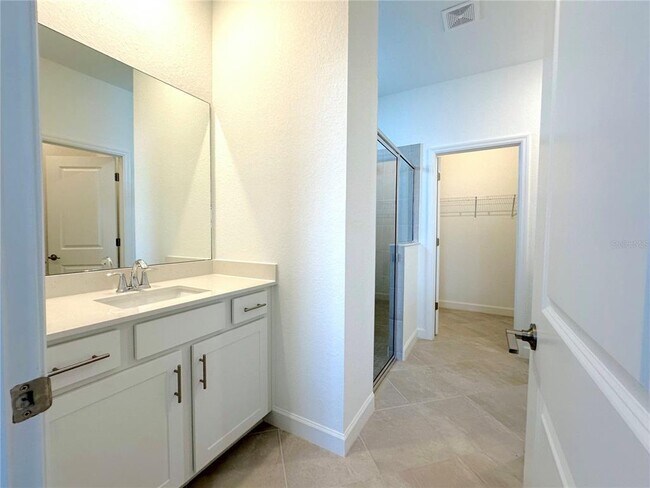 Building Photo - 8225 Shr Lk Dr