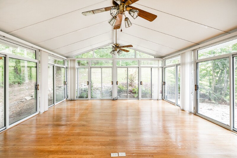 Building Photo - 924 Saundersville Ferry Rd