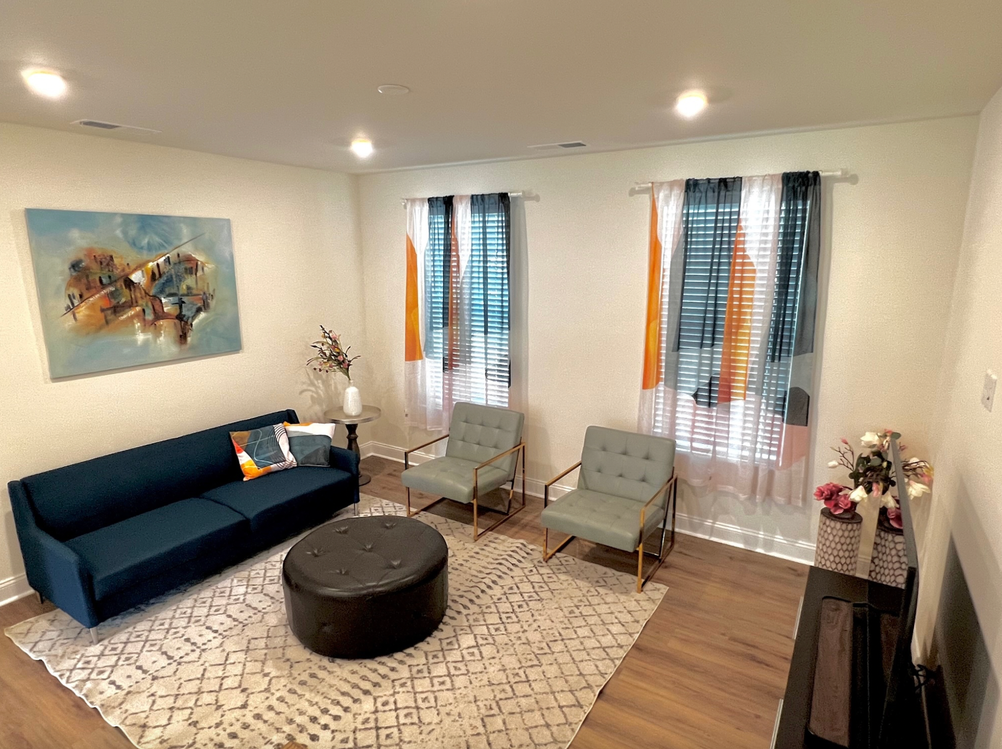 Building Photo - Room in Townhome on Judson Ave