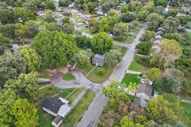 Building Photo - Charming 2 Bedroom, 2 Bath with Extra Loft Space Available Now!