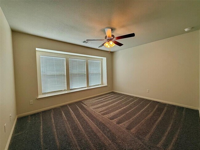 Building Photo - 4709 Giordano Dr