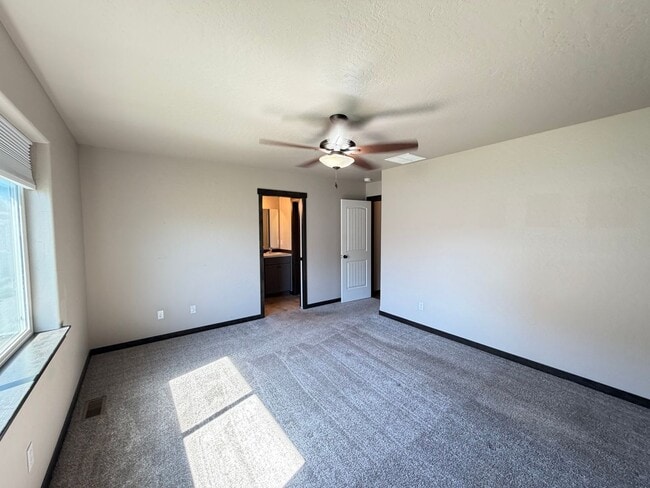 Building Photo - Rathdrum Rancher