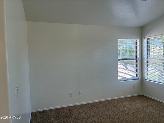 Building Photo - 1909 N 106th Ln