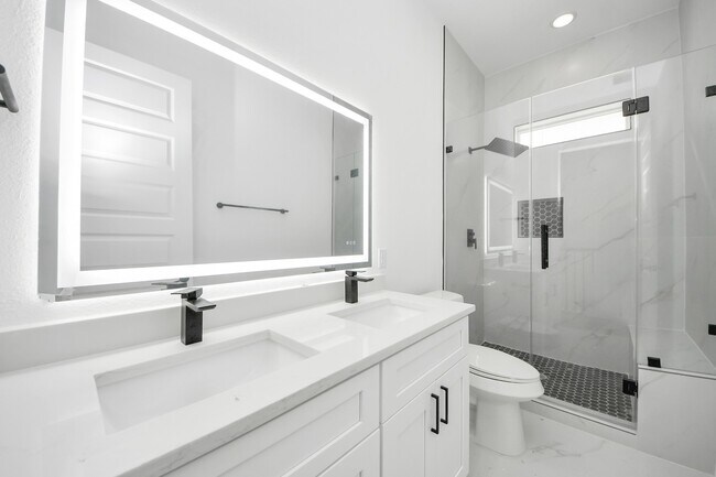 Building Photo - 8313 Venus St