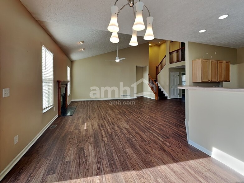 Building Photo - 942 Mahle Dr