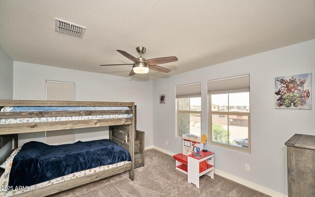 Building Photo - 2415 E Runaway Bay Pl