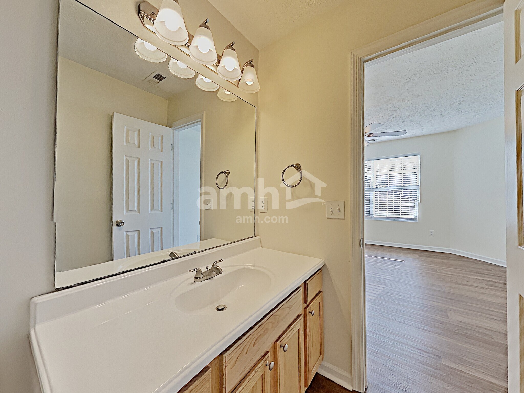 Building Photo - 5034 Timber Trail Dr