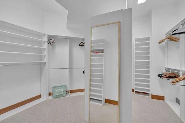 Building Photo - 1281 Gulf of Mexico Dr