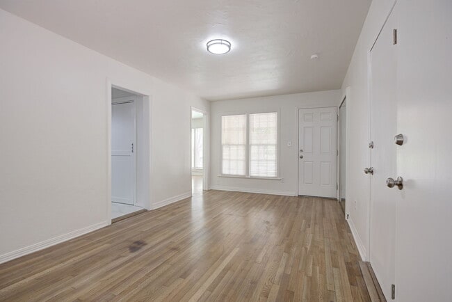 Building Photo - 821 NW 48th St