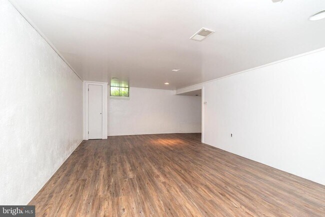 Building Photo - 38 Chestnut Valley Dr