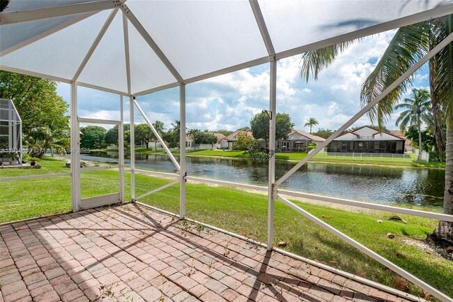 Building Photo - 18866 SW 28th Ct