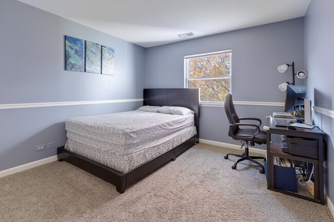 Building Photo - 204 Dublin Ln