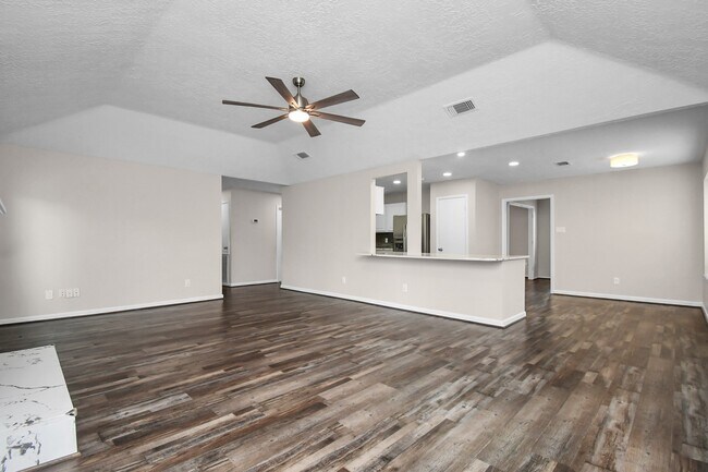 Building Photo - 13002 Kingsmill Dr