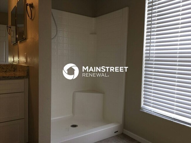 Building Photo - 3 Bedroom Pet-Friendly Home in Cape Coral, FL with Main Street Renewal