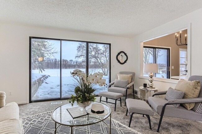 Building Photo - 5636 Twin Lake Terrace N