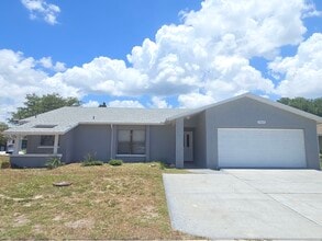 Building Photo - 9808 Glen Moor Ln