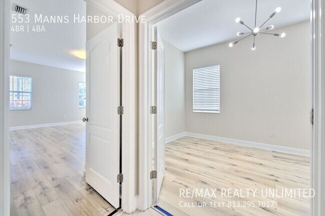 Building Photo - 553 Manns Harbor Dr