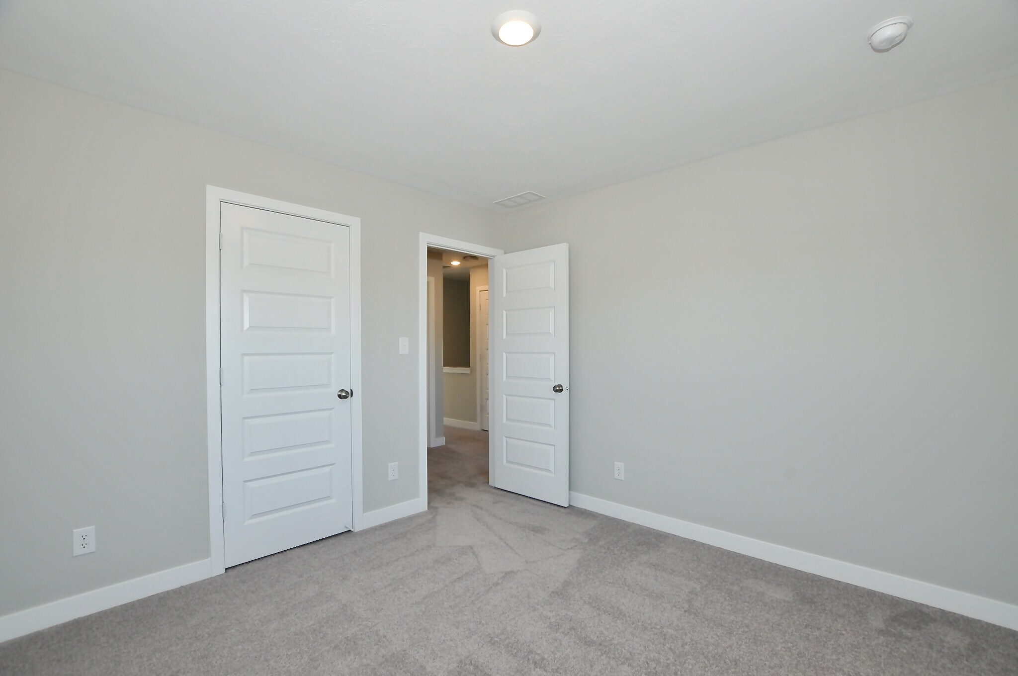 Building Photo - 927 Yorkshire Ln