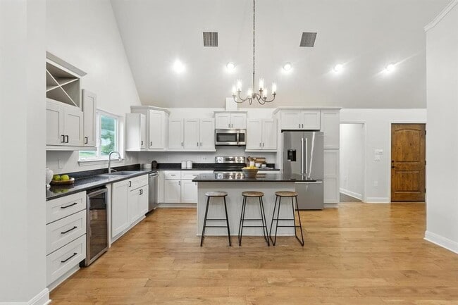 Building Photo - 12705 Burson Dr