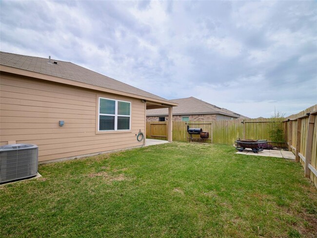 Building Photo - 8019 Vacek Meadows Loop