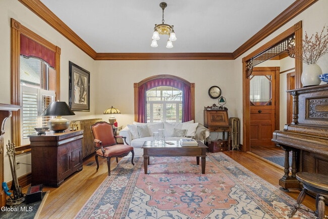 Building Photo - 69 Union Ave