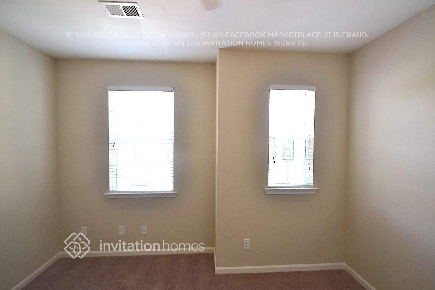 Building Photo - 502 Whitney Way